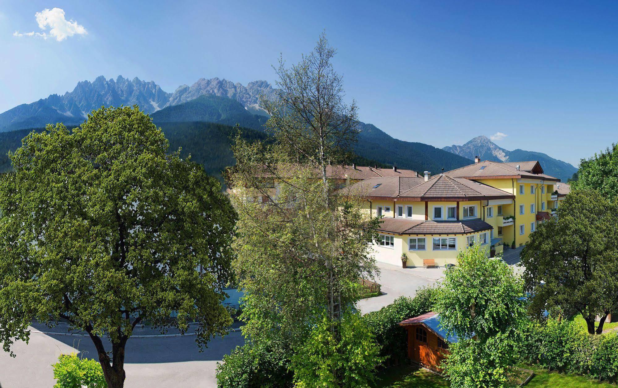 Hotel Baranci San Candido Exterior foto